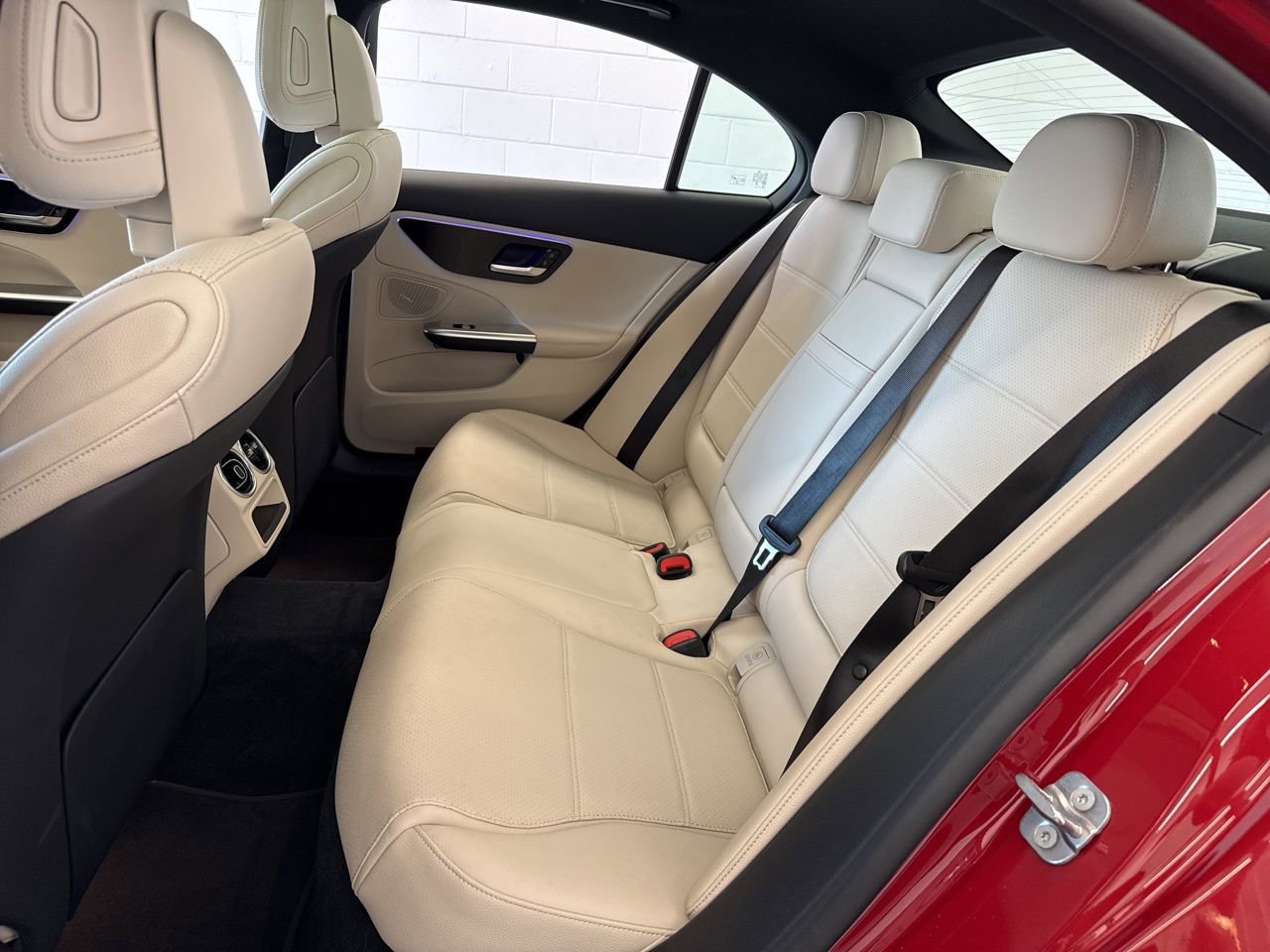 Used 2025 Mercedes-Benz C 300 Sedan image 38