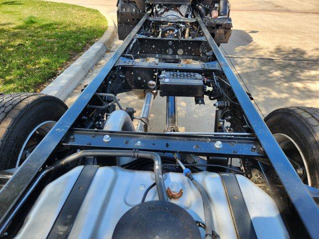 New 2025 Chevrolet Low Cab Forward 5500XG image 33