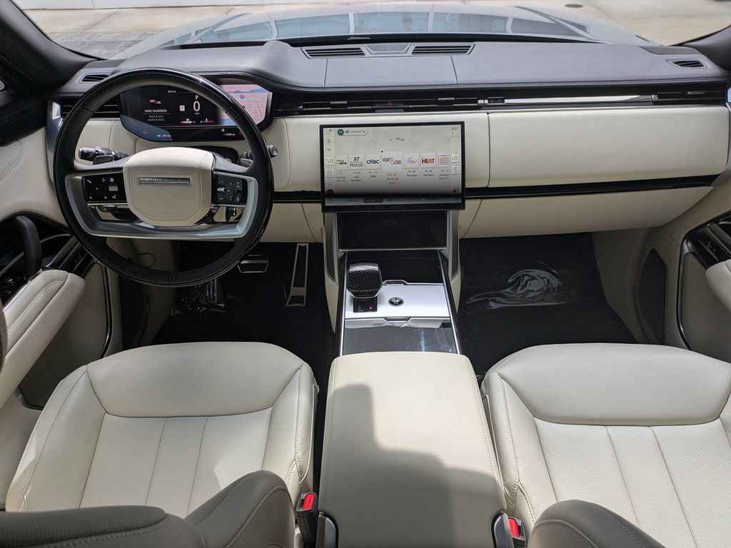 Used 2026 Land Rover Range Rover Long Wheelbase Autobiography AWD/4WD image 17