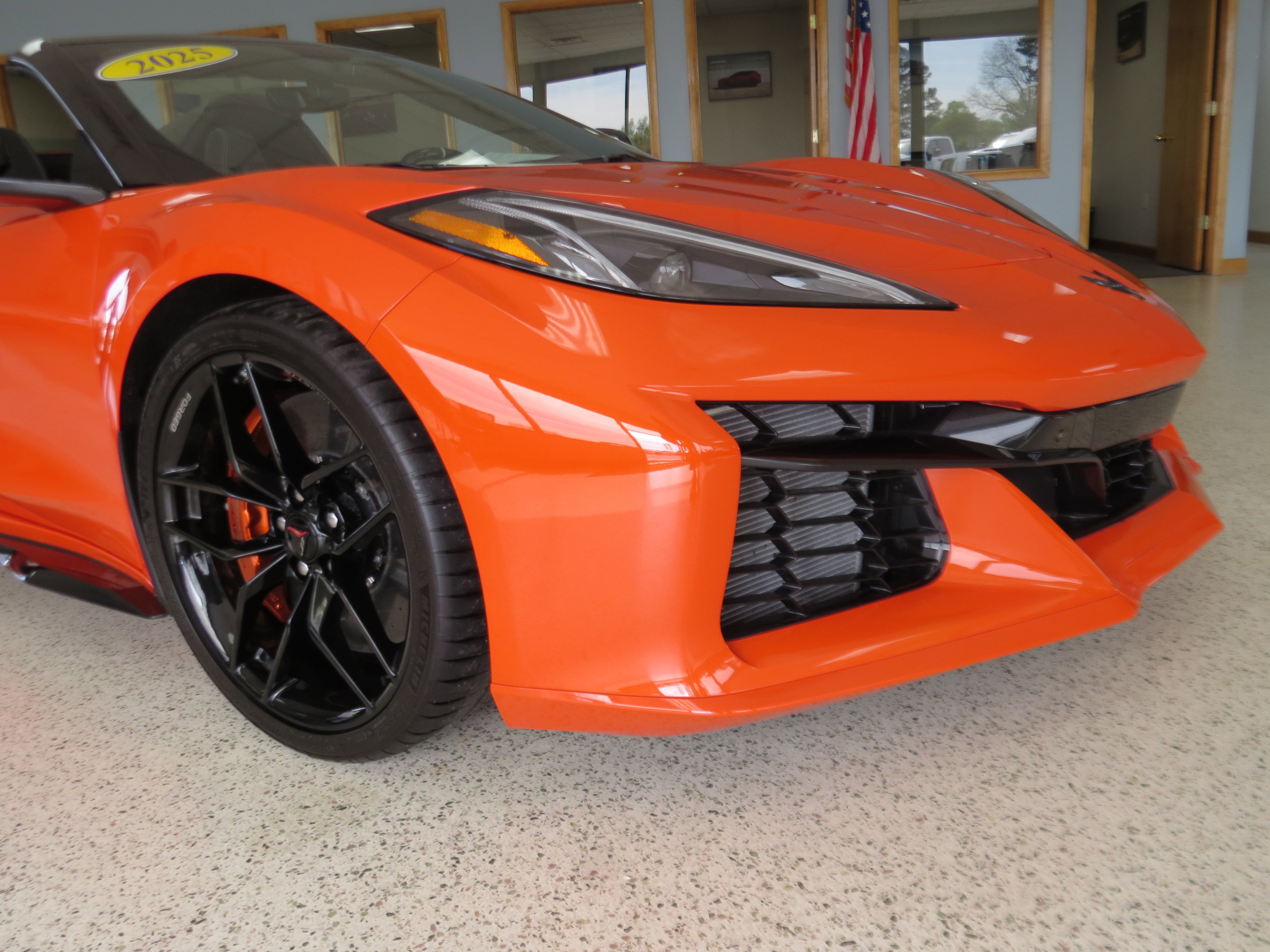 Used 2025 Chevrolet Corvette Z06 w/ Stealth Interior Trim Package RWD image 9