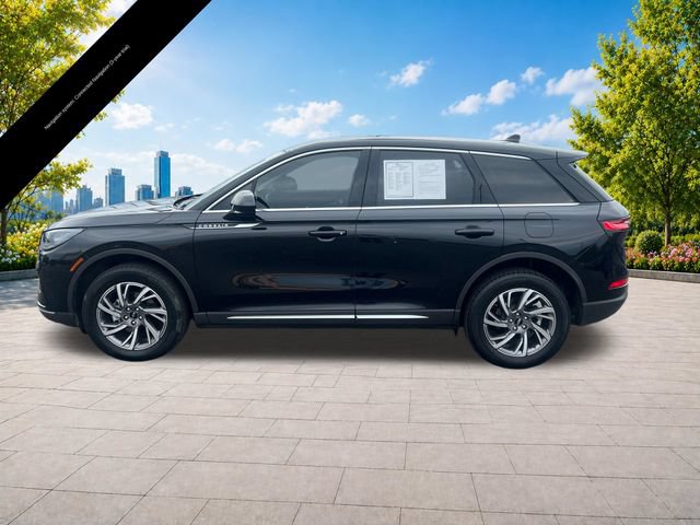 Certified 2024 Lincoln Corsair AWD image 3