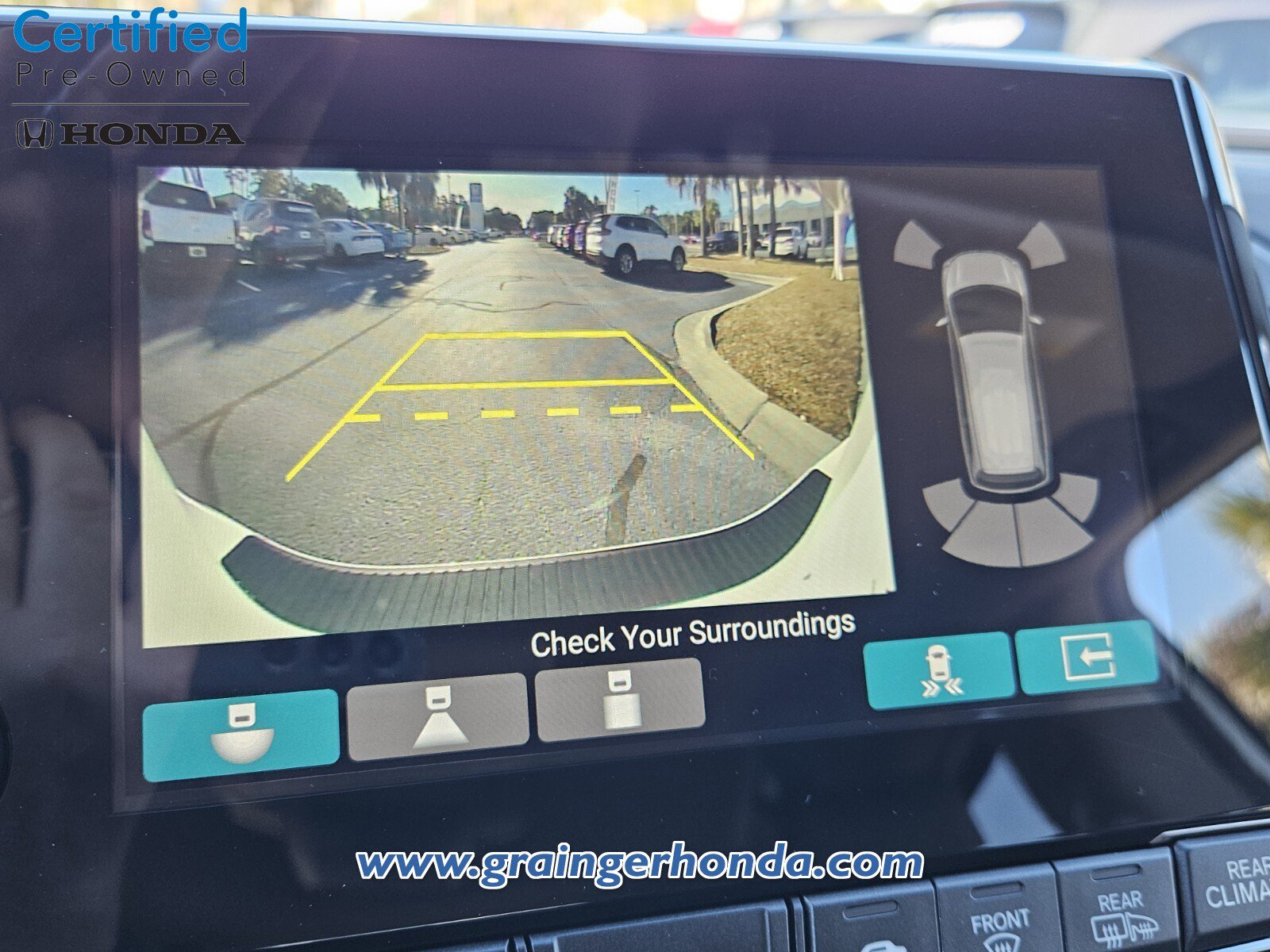 Certified 2024 Honda Odyssey Touring image 16