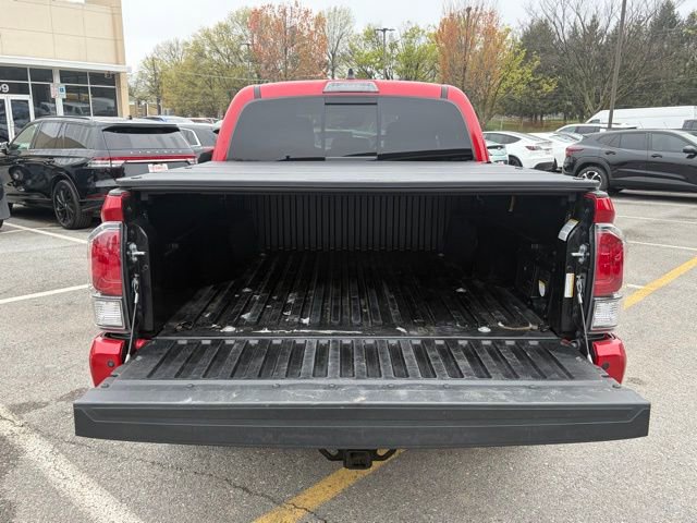 Used 2023 Toyota Tacoma Limited AWD/4WD image 7