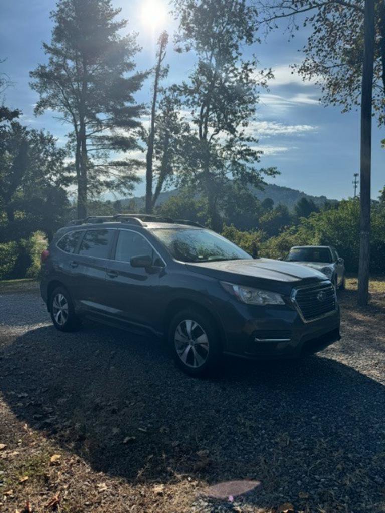 Used 2019 Subaru Ascent Premium w/ Popular Package #2 AWD/4WD image 3