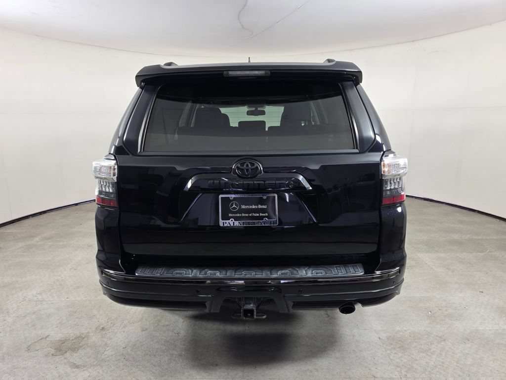 Used 2019 Toyota 4Runner Limited AWD/4WD image 5