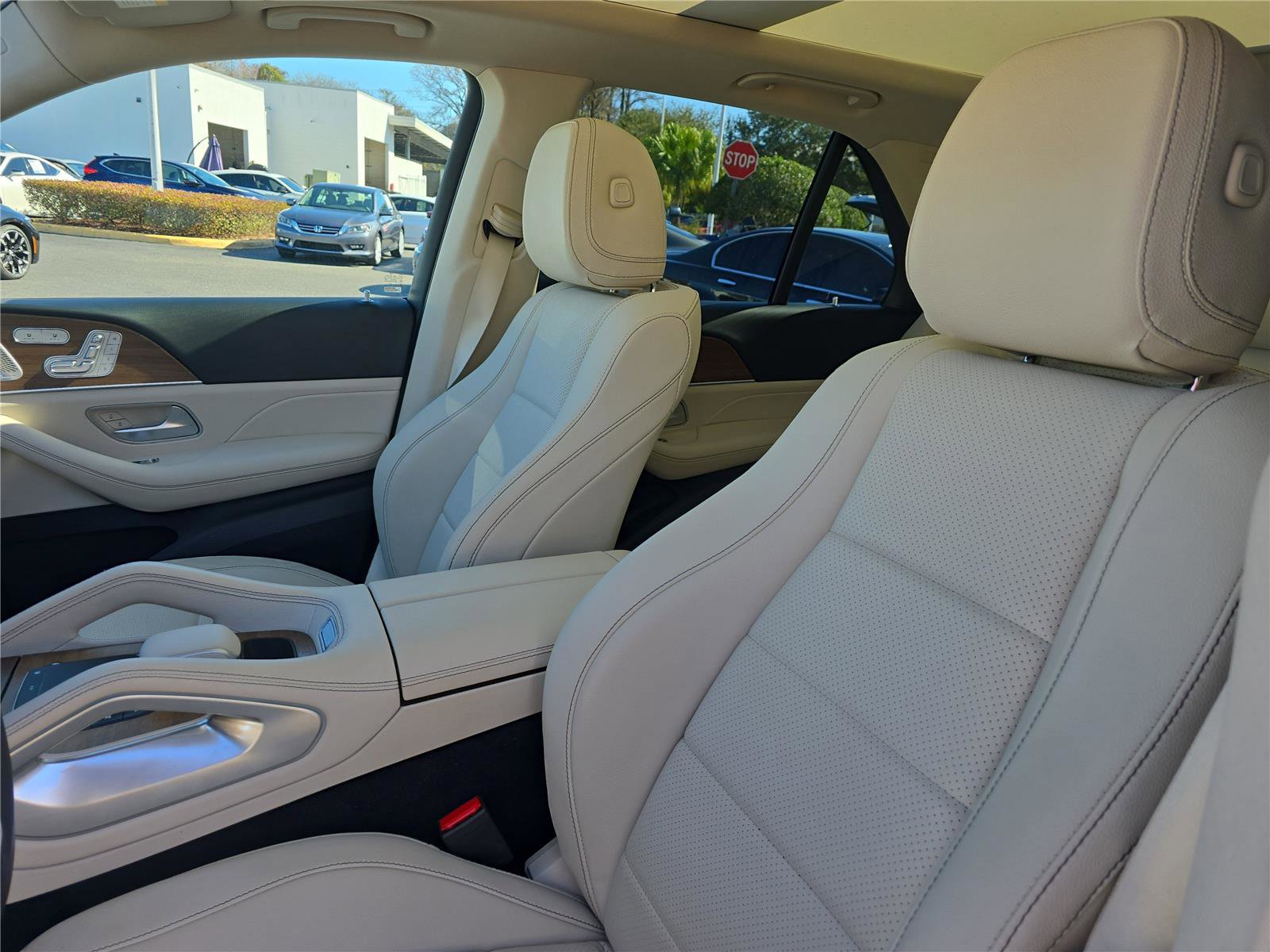 Used 2023 Mercedes-Benz GLE 450 4MATIC image 17