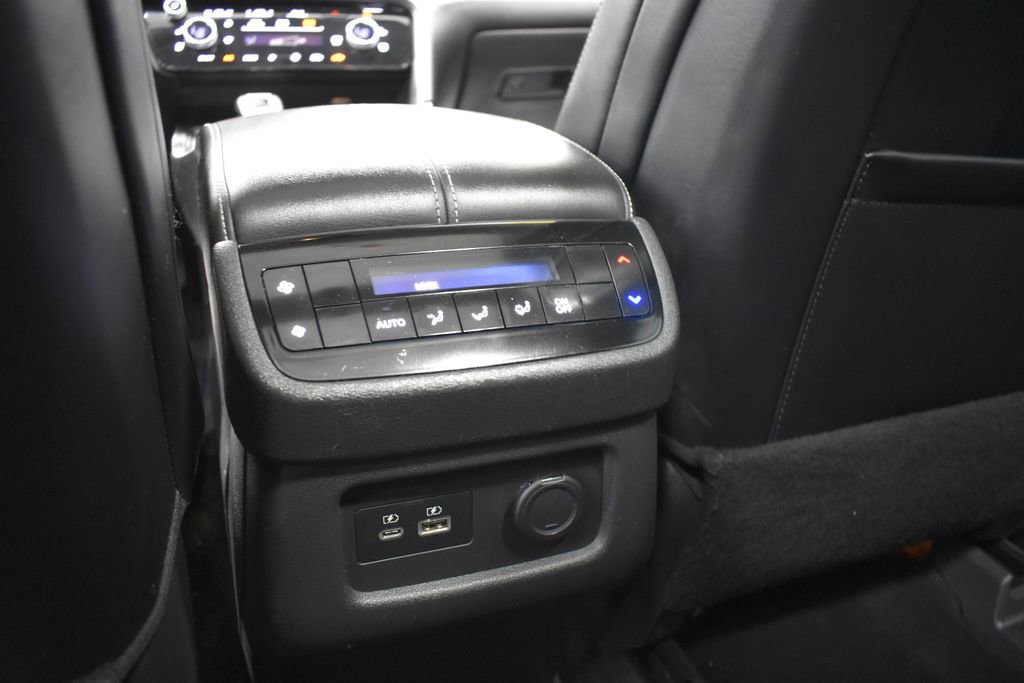 Used 2023 INFINITI QX60 Luxe w/ Performance Audio Package AWD/4WD image 37
