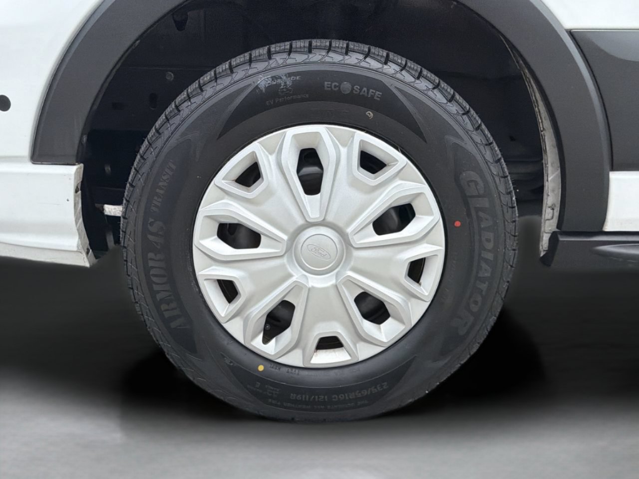 Used 2024 Ford Transit 350 XLT RWD image 32