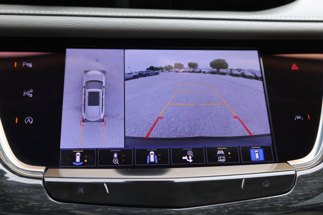 Used 2022 Cadillac XT6 Premium Luxury w/ Technology Package AWD/4WD image 24