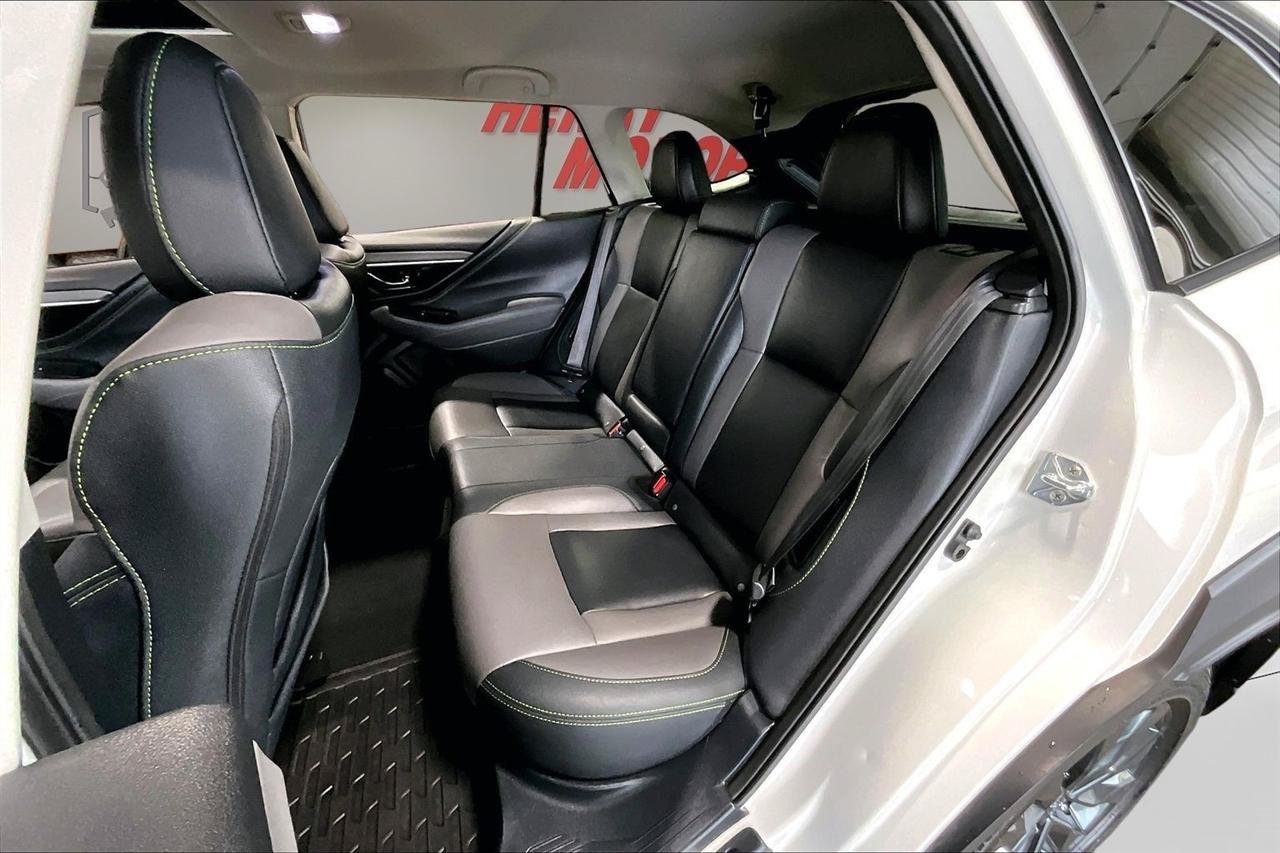 Used 2024 Subaru Outback Onyx Edition AWD/4WD image 23