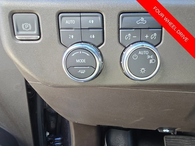Used 2022 GMC Sierra 1500 SLE w/ X31 Off-Road Package AWD/4WD image 11