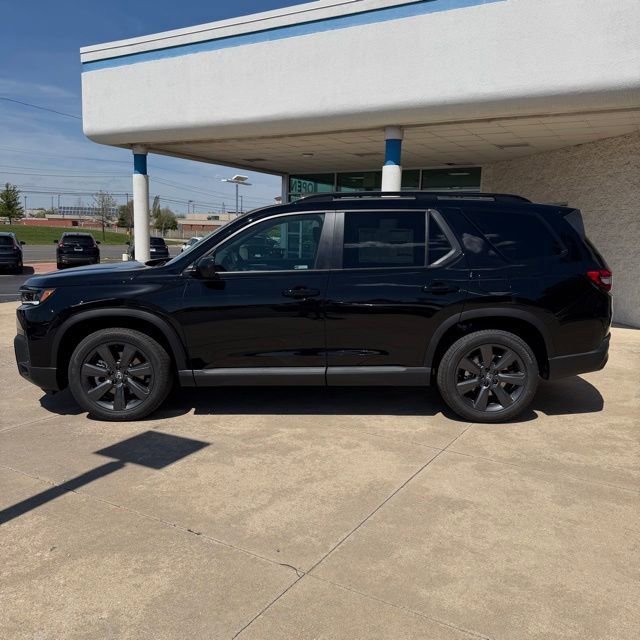 New 2026 Honda Pilot Sport image 2