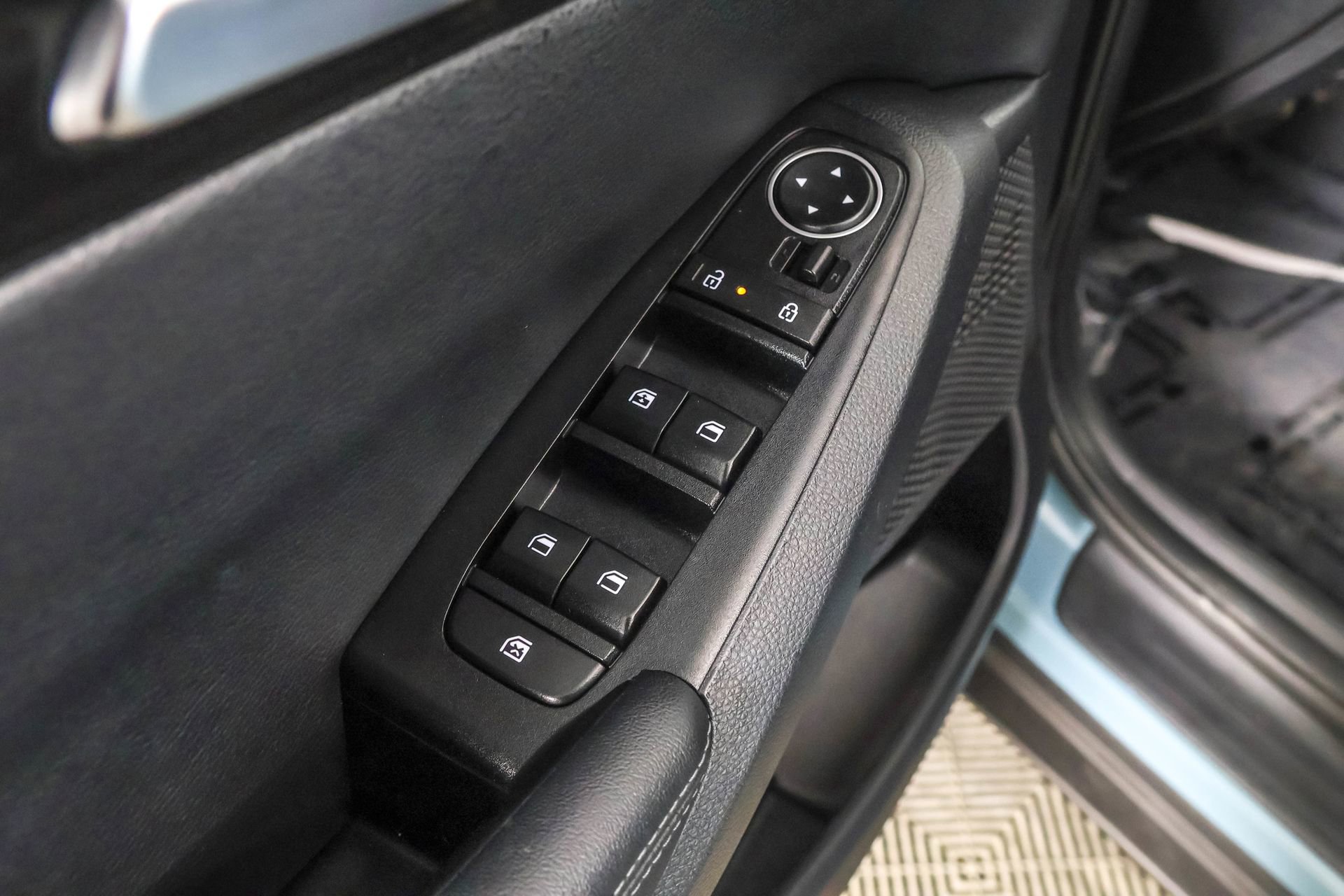 Used 2025 Kia Seltos EX image 35