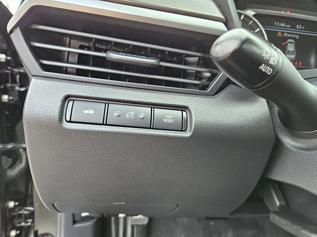 Used 2024 Nissan Altima 2.5 SV FWD image 23