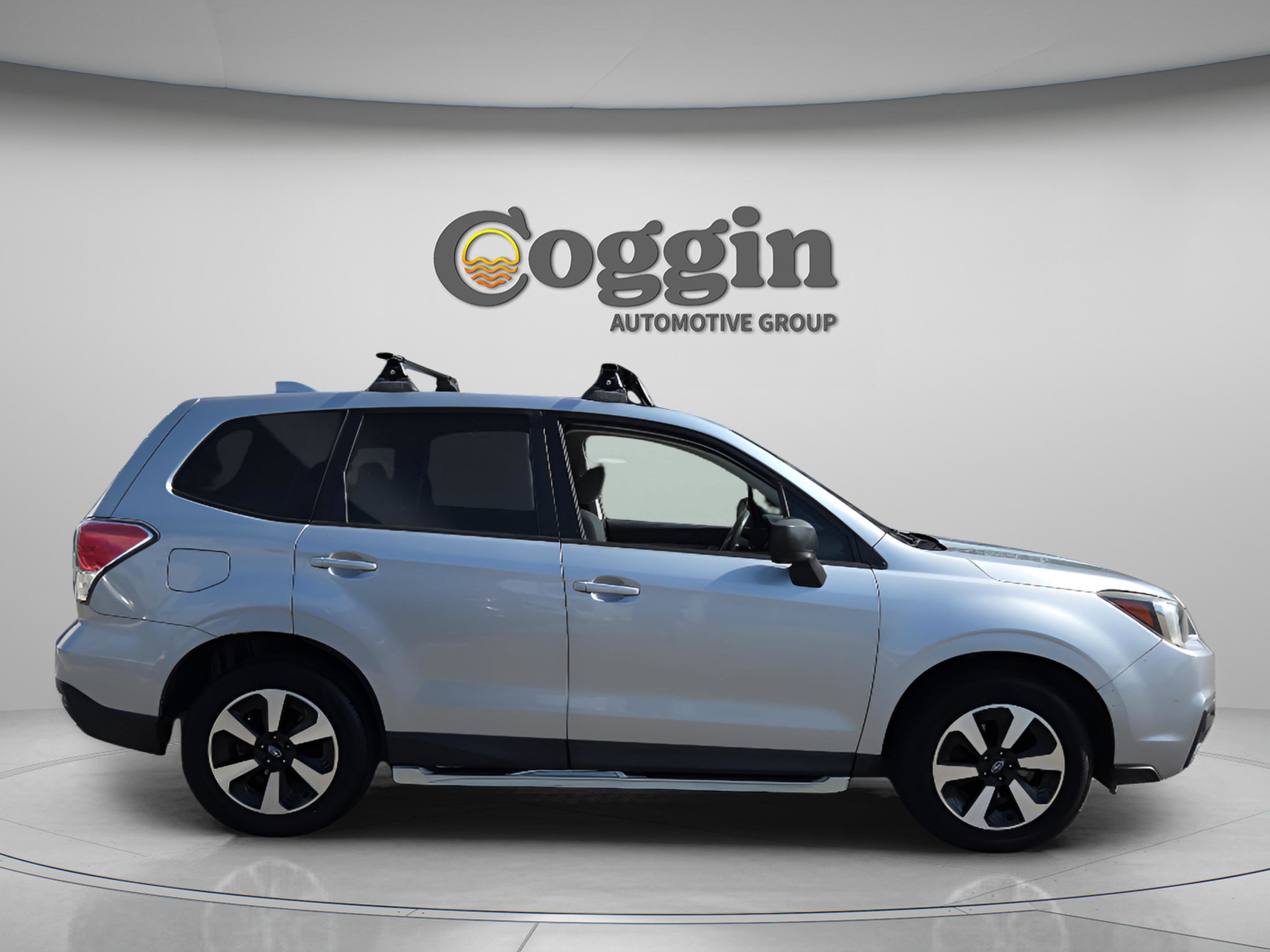 Used 2017 Subaru Forester 2.5i AWD/4WD image 6