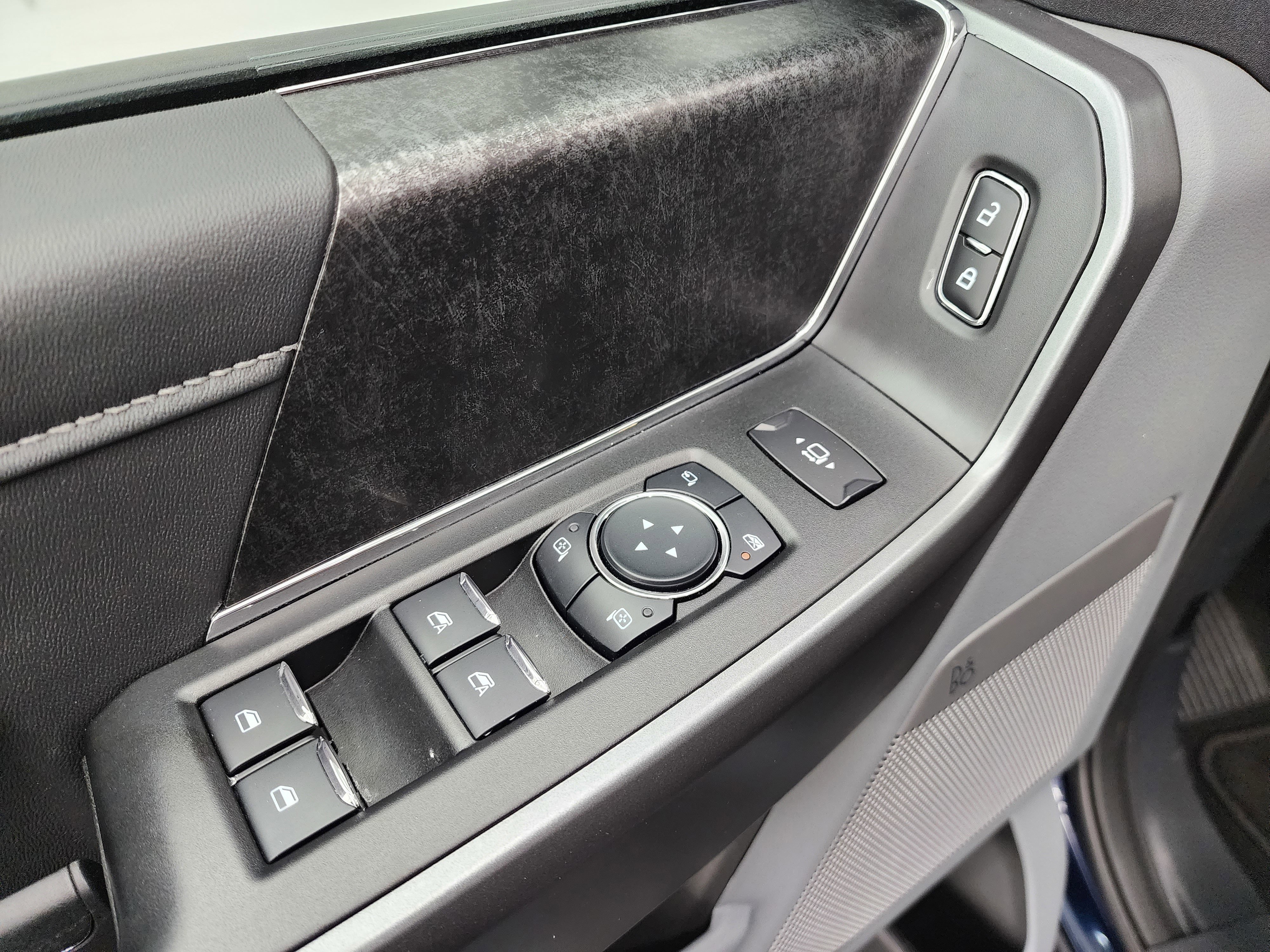 Used 2025 Ford F250 XLT w/ Black Appearance Package image 43