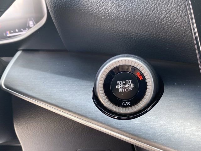 New 2025 Jeep Wagoneer L 4WD w/ Premium Group I image 13