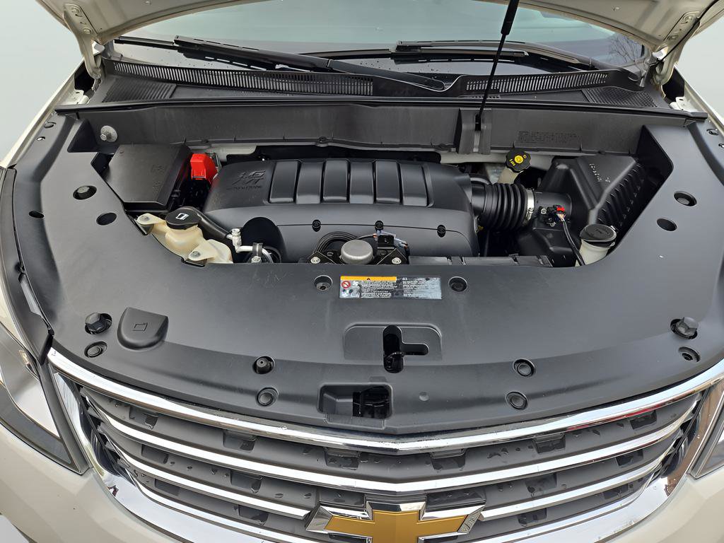 Used 2015 Chevrolet Traverse LT AWD/4WD image 16