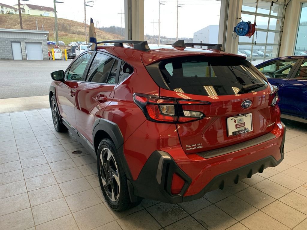 Used 2024 Subaru Crosstrek 2.5i Limited w/ Crosstrek Mirror Package AWD/4WD image 8