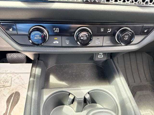 Used 2025 Honda HR-V Sport image 18