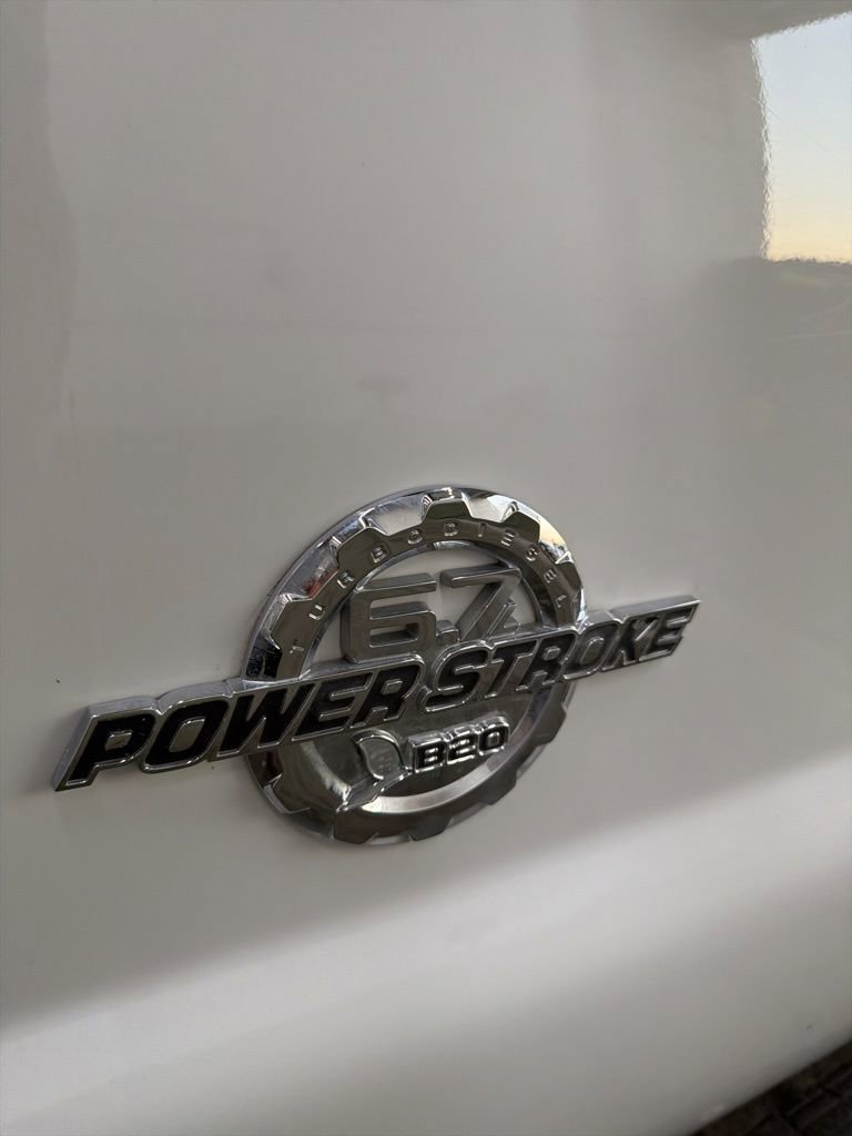 Used 2014 Ford F550 4x4 Crew Cab Super Duty image 44