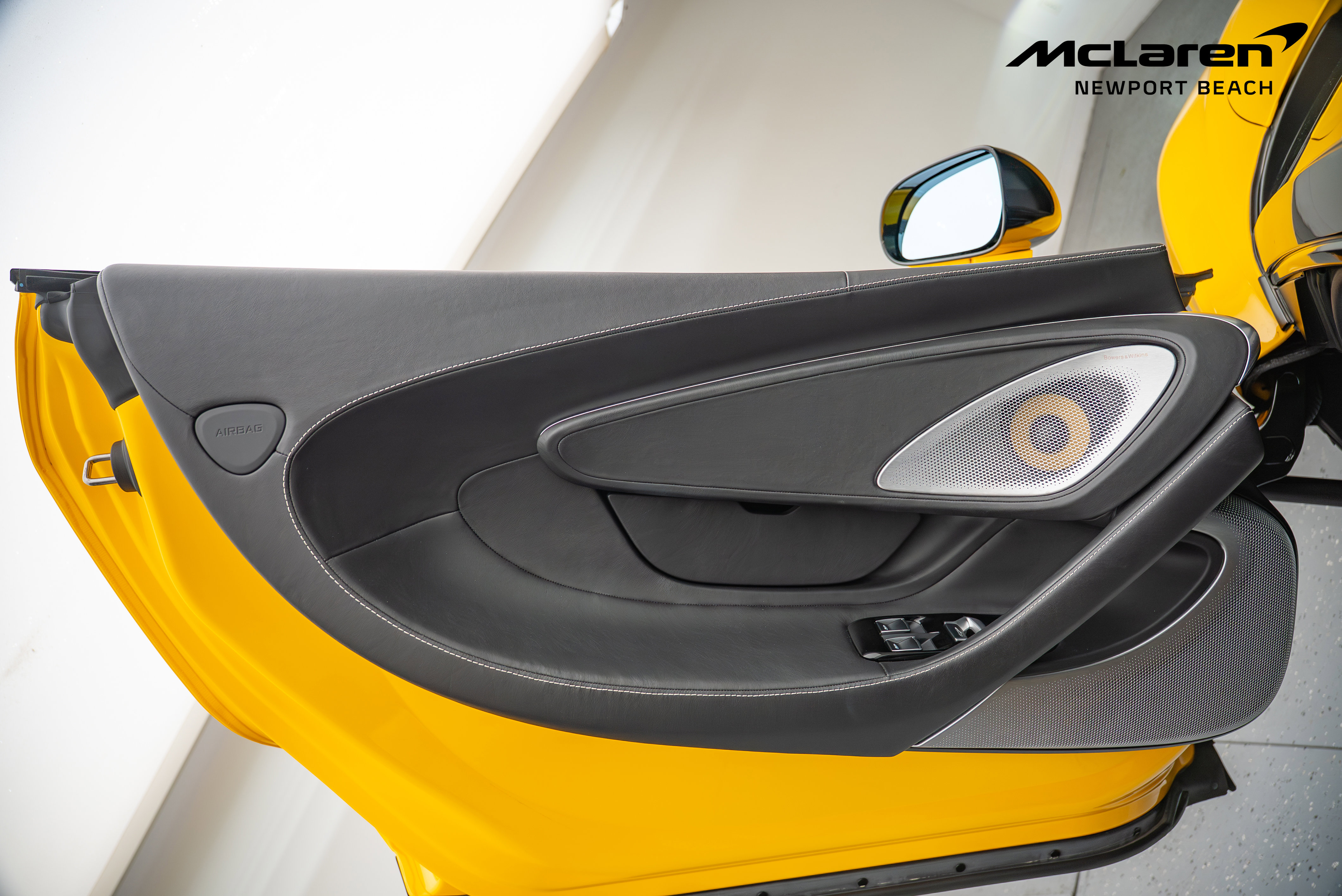 Used 2025 McLaren GTS image 35