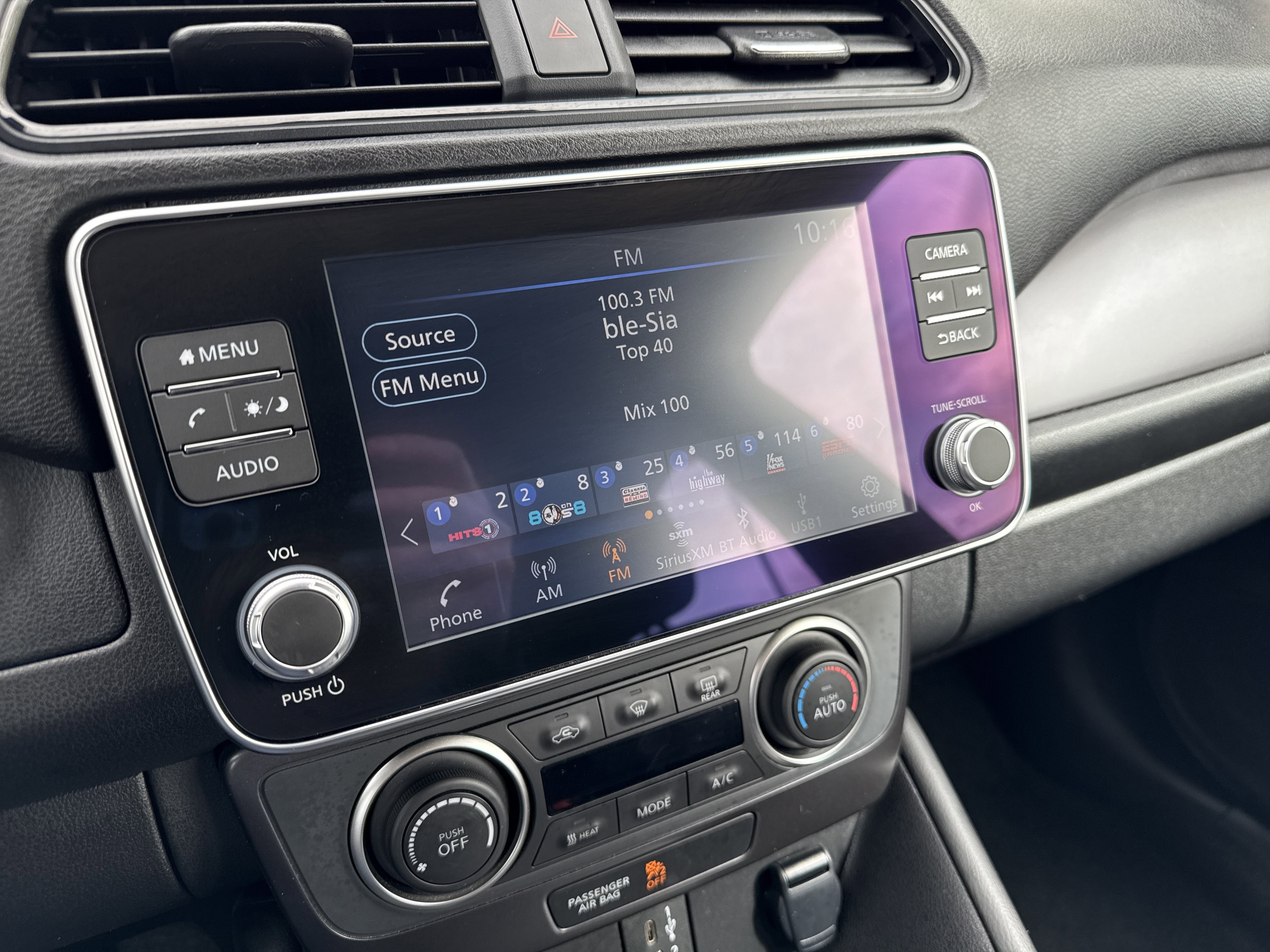 Certified 2024 Nissan Leaf S image 16