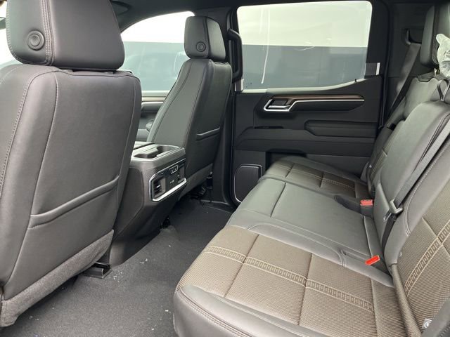 New 2026 Chevrolet Silverado 1500 High Country w/ Midnight Edition AWD/4WD image 19