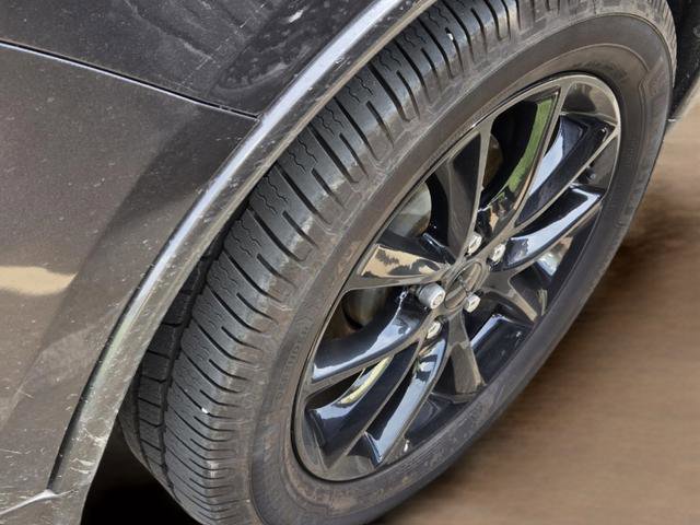 Used 2018 Dodge Durango R/T w/ Blacktop Package RWD image 10