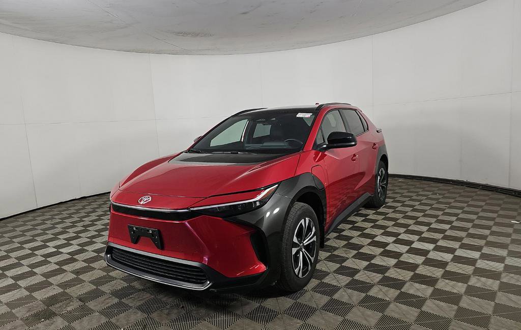 Used 2024 Toyota bZ4X XLE w/ Weather Package AWD/4WD image 3