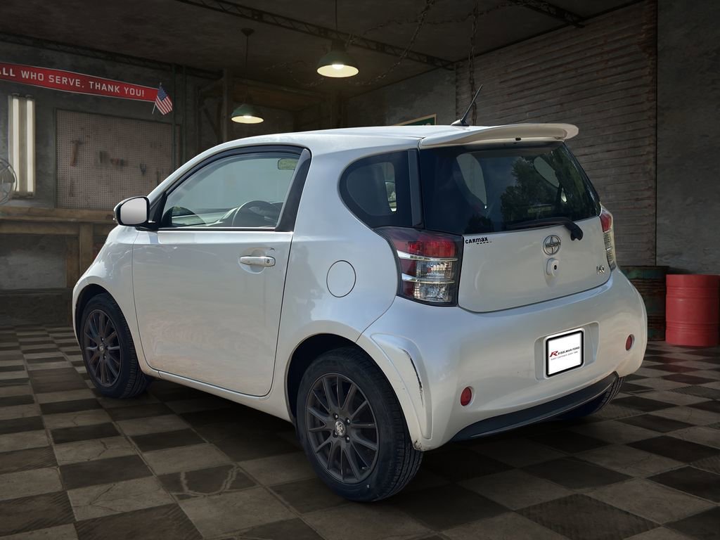 Used 2014 Scion iQ image 4