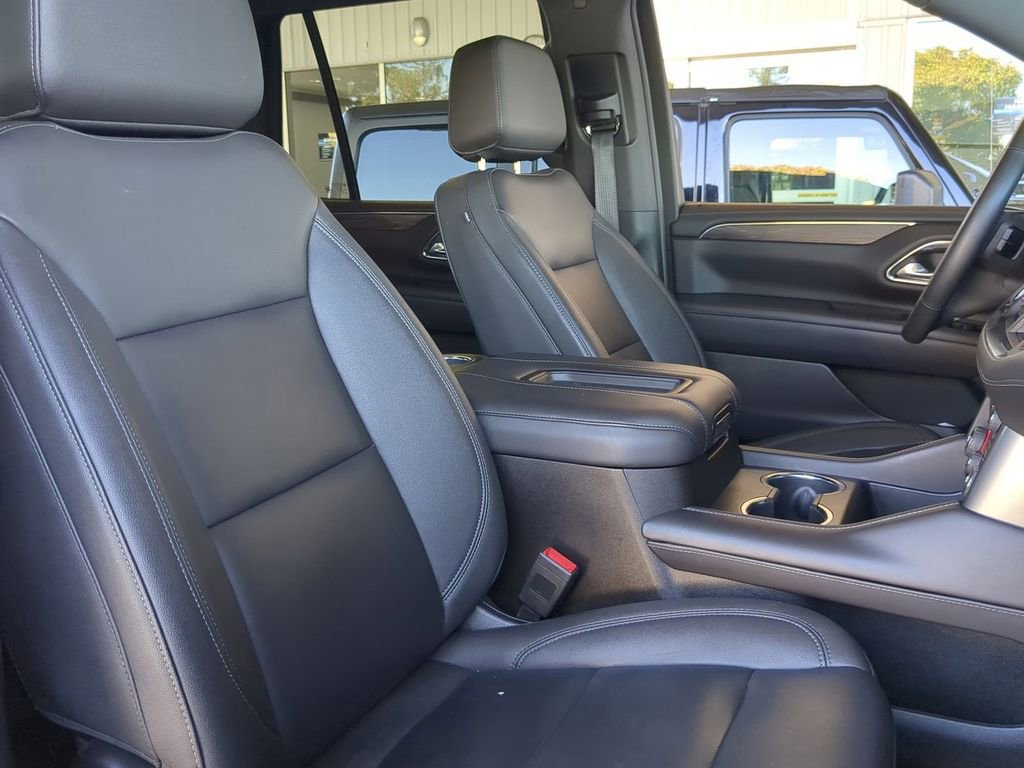 Used 2023 Chevrolet Tahoe Z71 w/ Luxury Package image 8