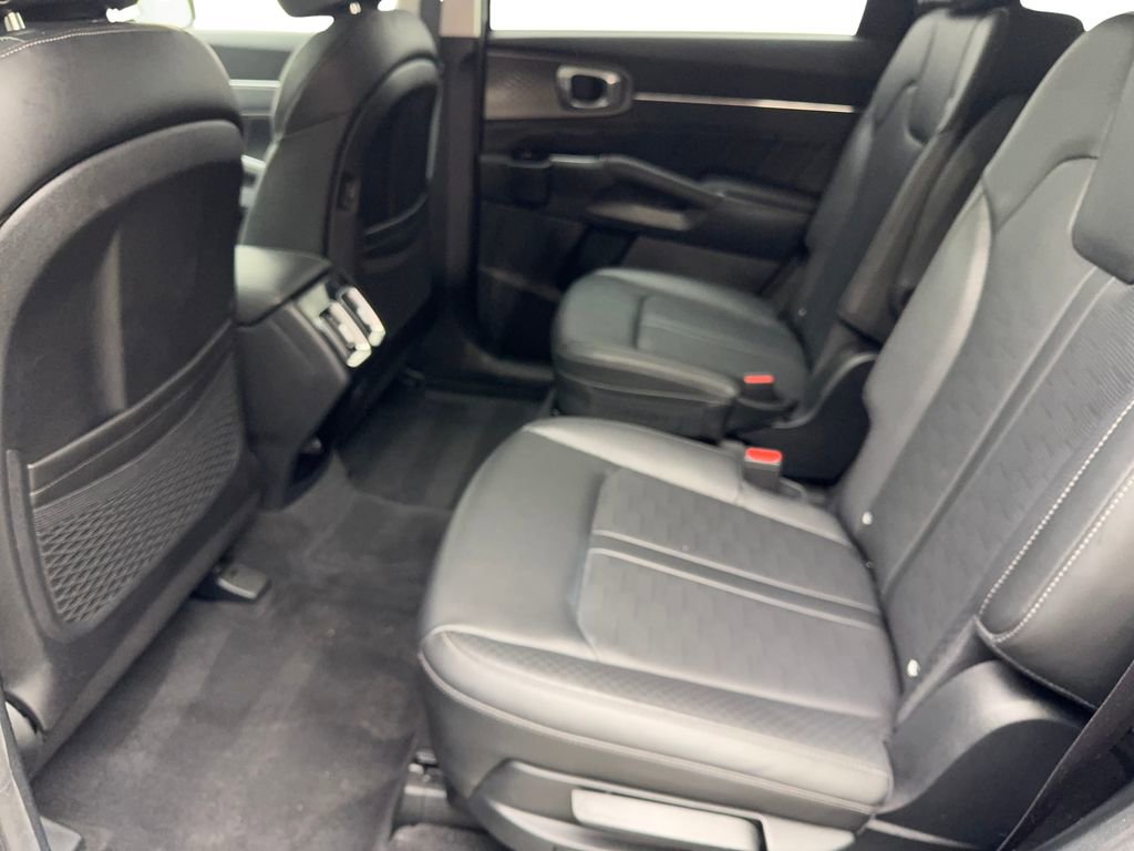 Used 2024 Kia Sorento SX image 33