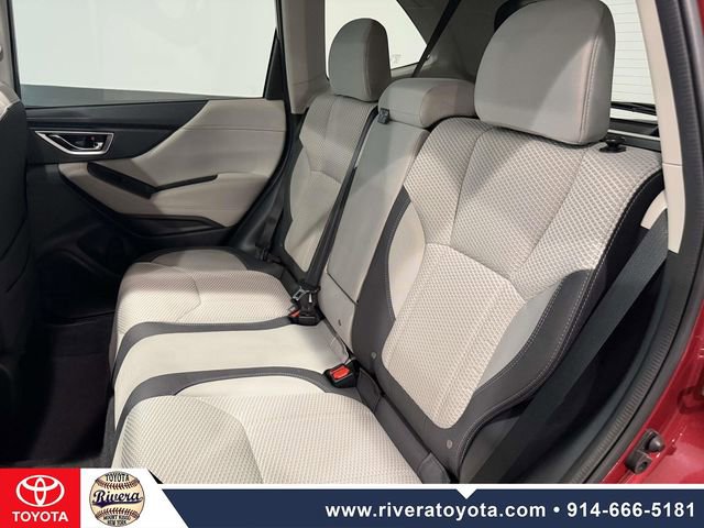 Used 2022 Subaru Forester Premium AWD/4WD image 16