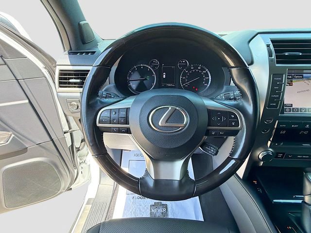 Used 2020 Lexus GX 460 Premium w/ Premium Package image 40