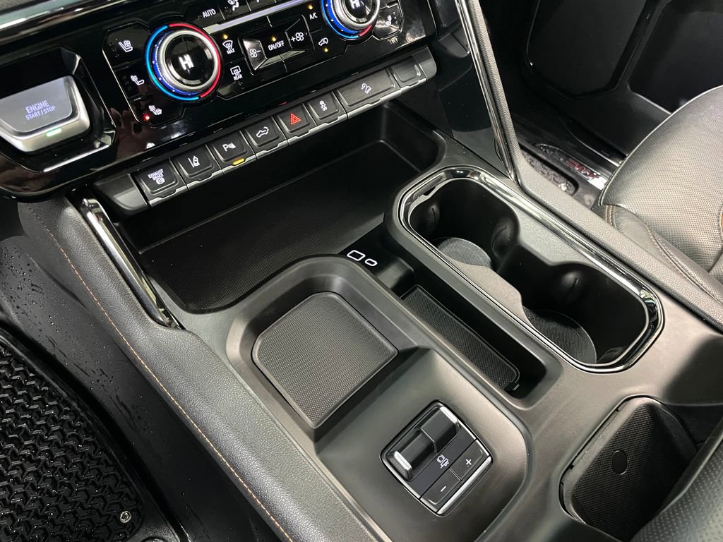 Used 2025 GMC Sierra 2500 AT4 image 36