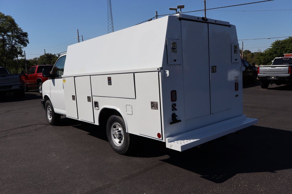 New 2025 Chevrolet Express 3500 w/ Power Convenience Package image 31