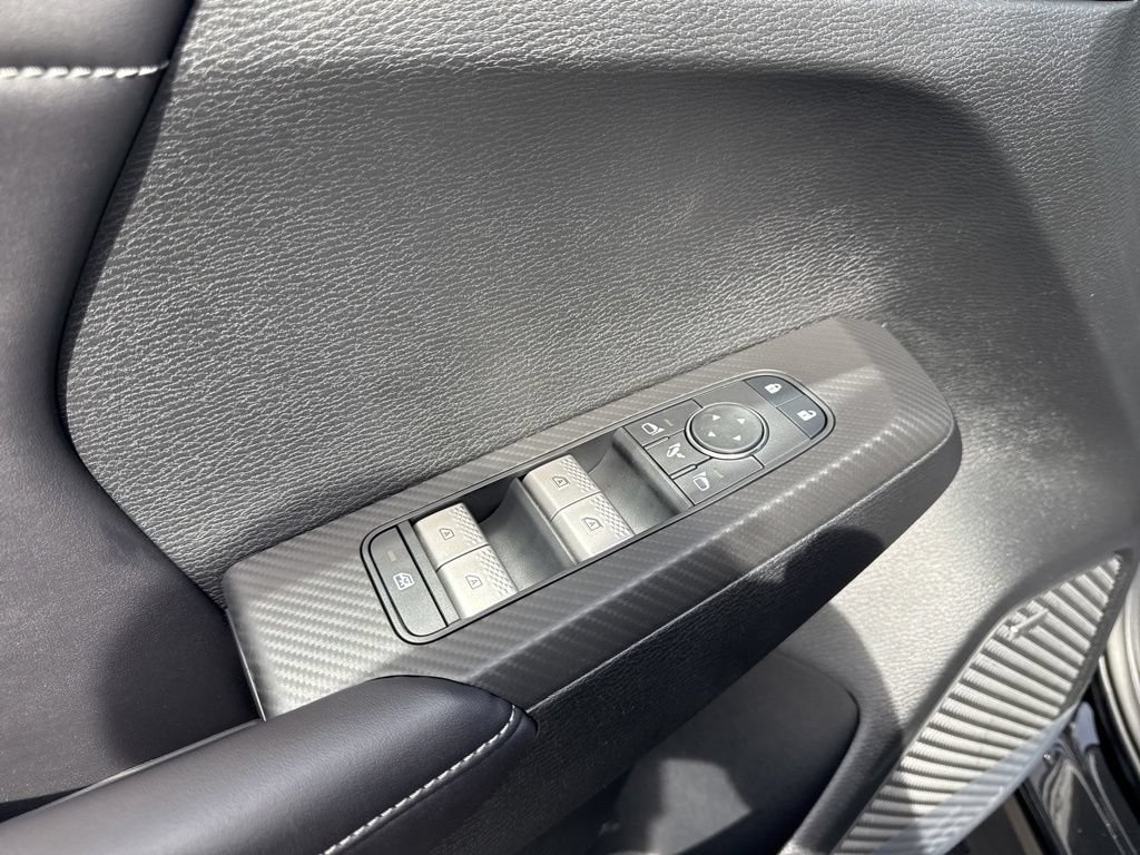 New 2026 Mitsubishi Outlander LE FWD image 14