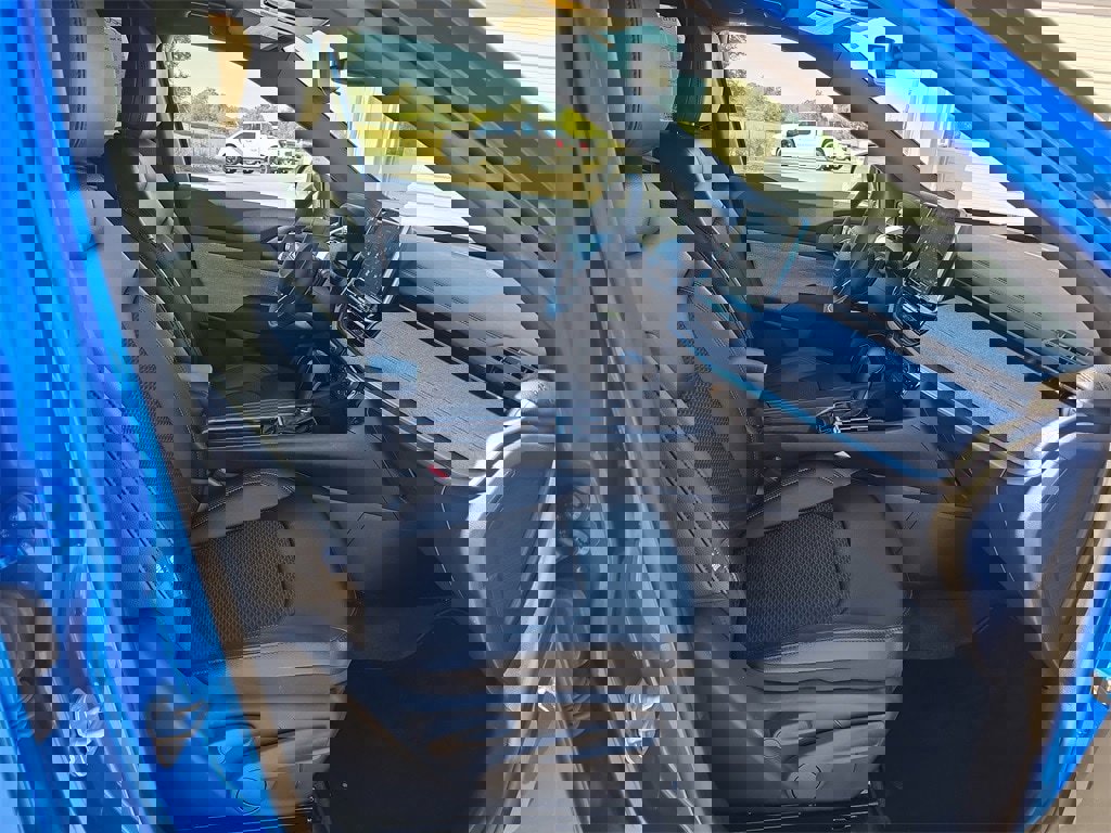 Used 2025 Jeep Compass Latitude image 10