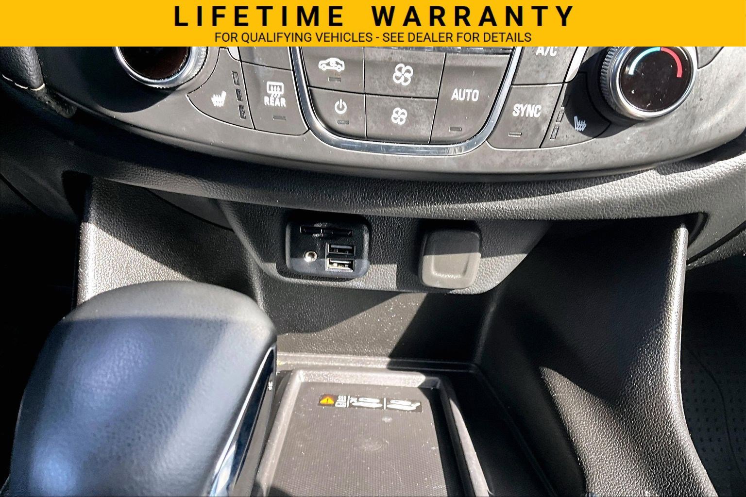 Used 2023 Chevrolet Traverse Premier w/ Redline Edition AWD/4WD image 29