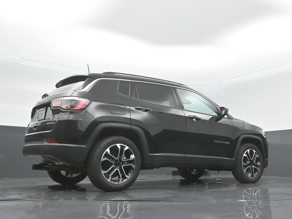 Certified 2022 Jeep Compass Limited image 35