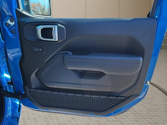 New 2026 Jeep Wrangler Sport AWD/4WD image 39