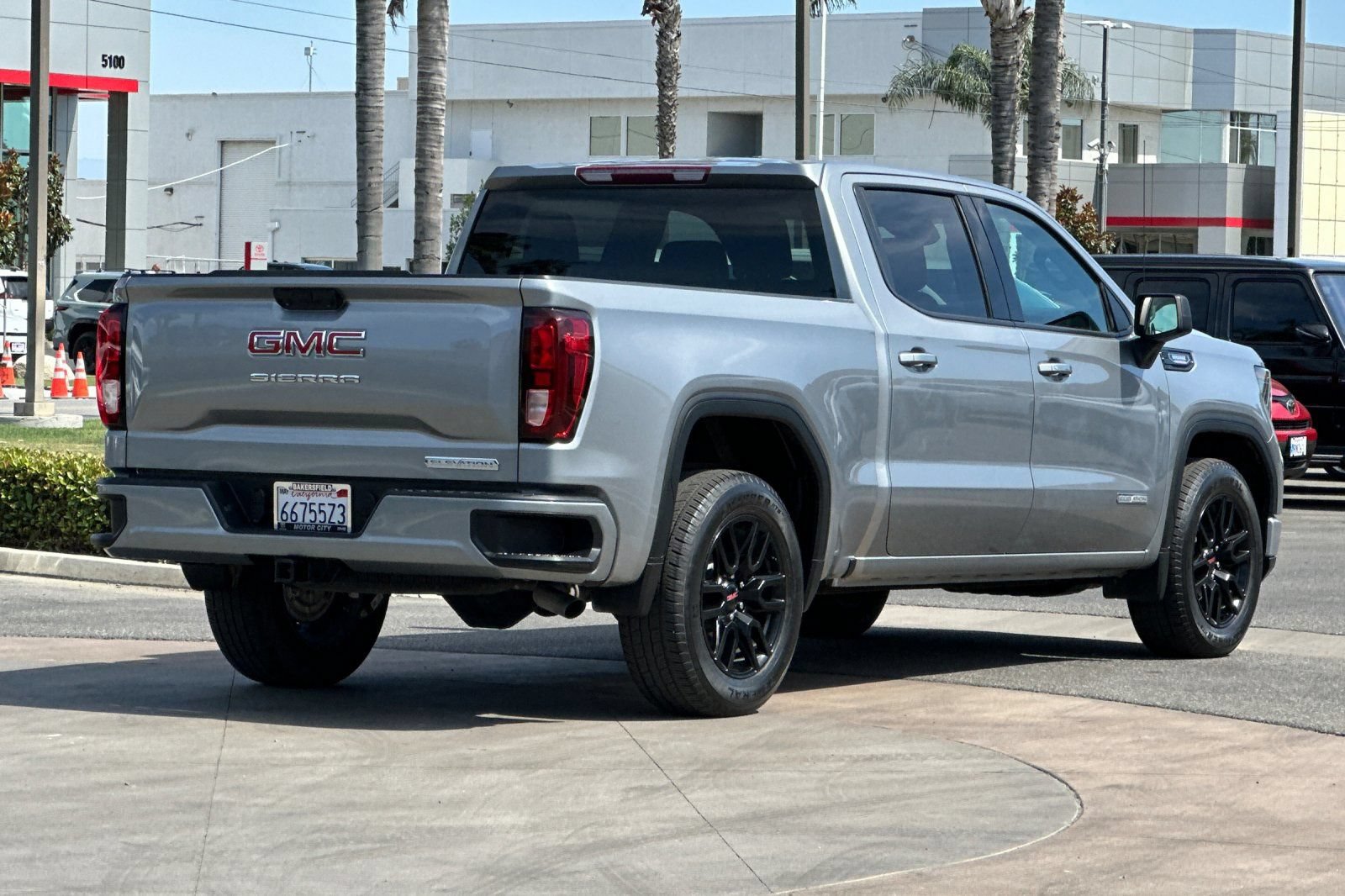 Certified 2023 GMC Sierra 1500 Elevation RWD image 5