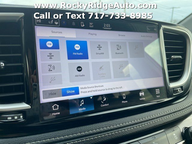 Used 2022 Chrysler Pacifica Touring-L image 26