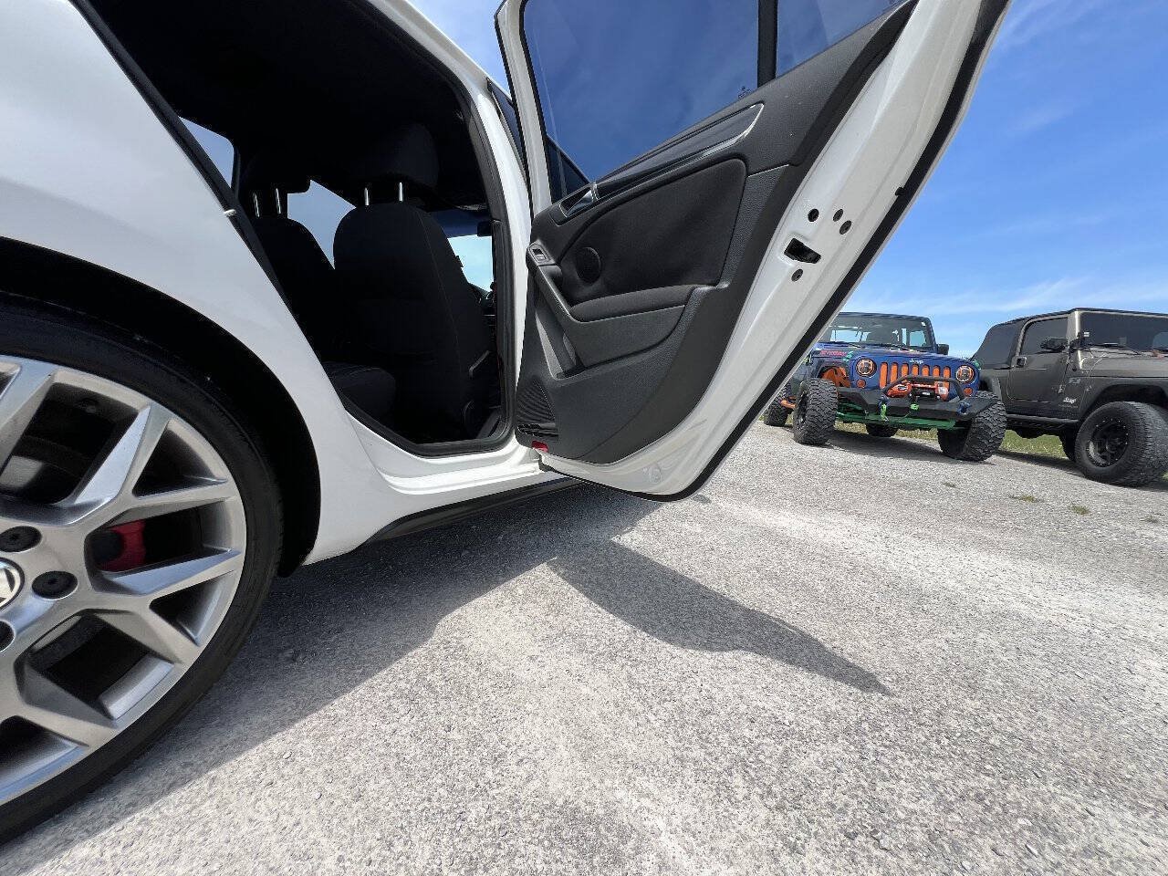 Used 2014 Volkswagen GTI Wolfsburg Edition FWD image 17