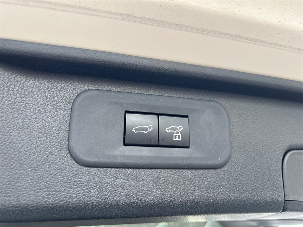 Used 2024 Toyota Grand Highlander Platinum image 30