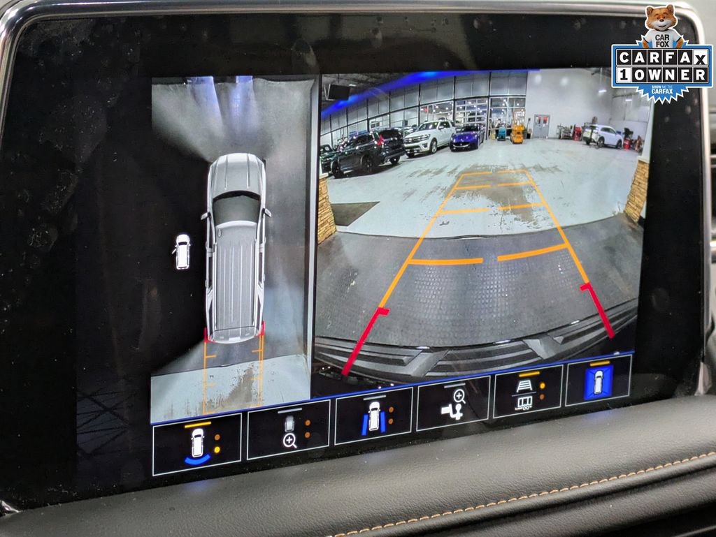 Used 2024 GMC Yukon AT4 w/ Technology Package AWD/4WD image 15