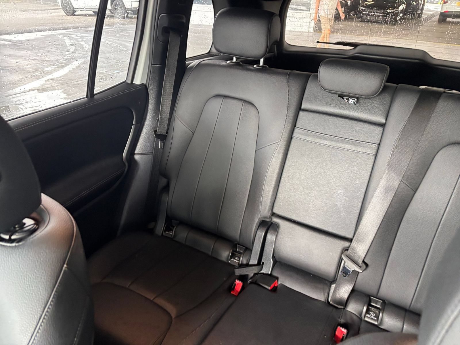 Used 2025 Mercedes-Benz GLB 250 image 42