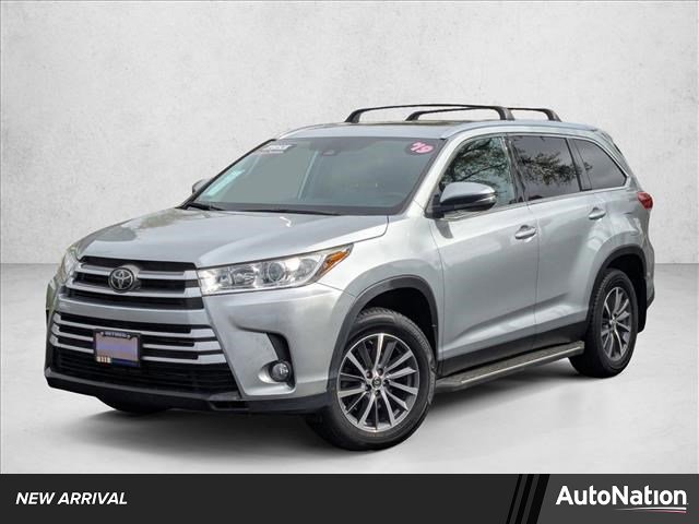 Used 2019 Toyota Highlander XLE image 1