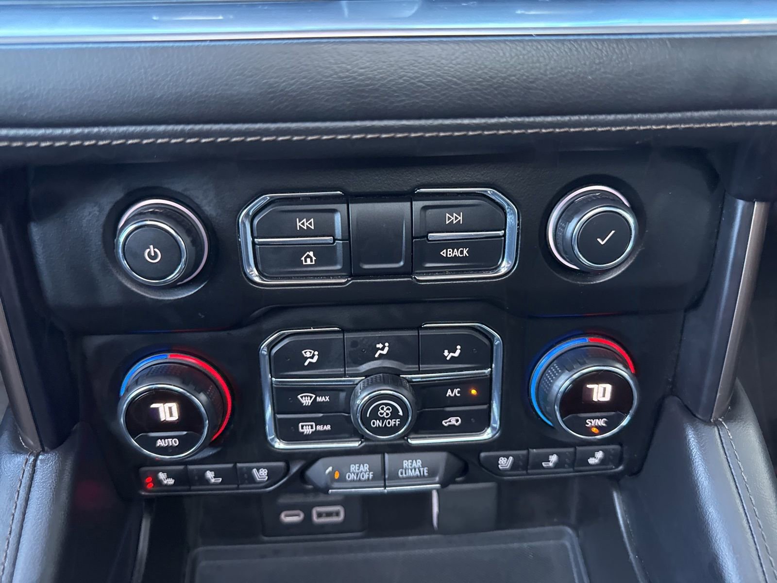 Used 2021 Chevrolet Tahoe High Country image 27